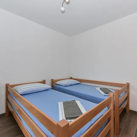Apartament Iva *