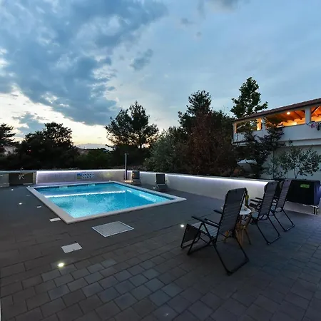 Apartament Iva *