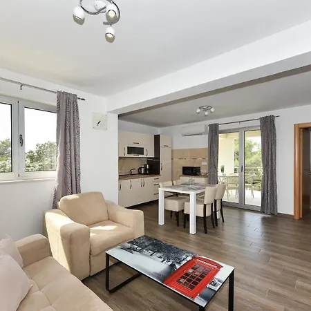 Apartment Iva