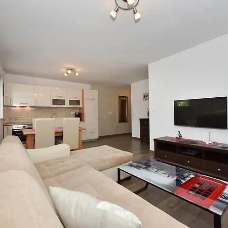 Apartament Iva