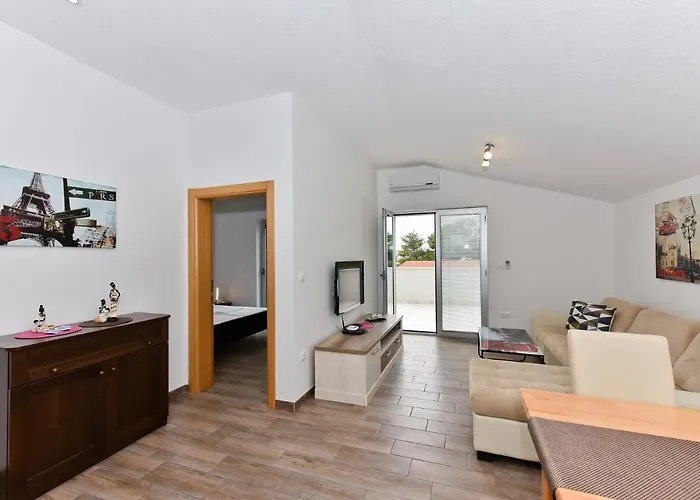 Apartmani Iva Апартаменты Вир
